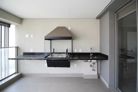 Apartamento à venda com 160m², 3 quartos e 3 vagasVaranda