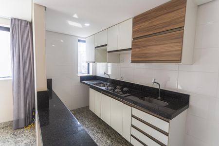 Apartamento à venda com 32m², 1 quarto e 1 vaga Apartamento à venda com 32m², 1 quarto e 1 vagaCozinha e Área de Serviço