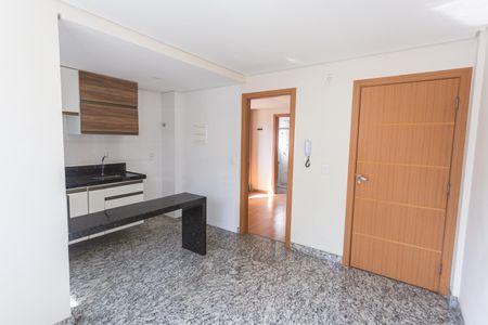 Sala de apartamento à venda com 1 quarto, 32m² em Funcionários, Belo Horizonte
