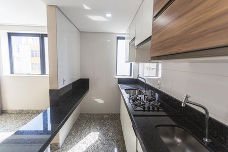 Apartamento à venda com 32m², 1 quarto e 1 vaga Apartamento à venda com 32m², 1 quarto e 1 vagaCozinha e Área de Serviço