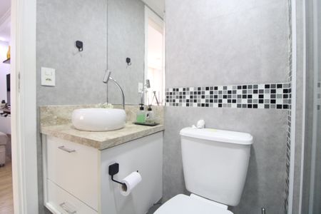 Apartamento à venda com 75m², 2 quartos e 1 vagaBanheiro da Suíte