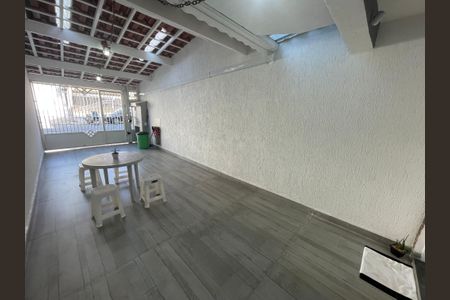 Casa à venda com 148m², 2 quartos e 2 vagasGaragem