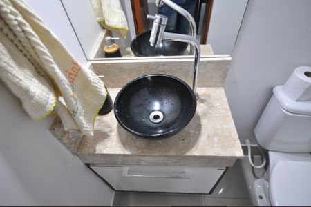 Casa de condomínio à venda com 75m², 2 quartos e 2 vagasLavabo