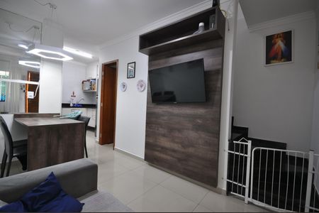 Casa de condomínio à venda com 75m², 2 quartos e 2 vagasSala