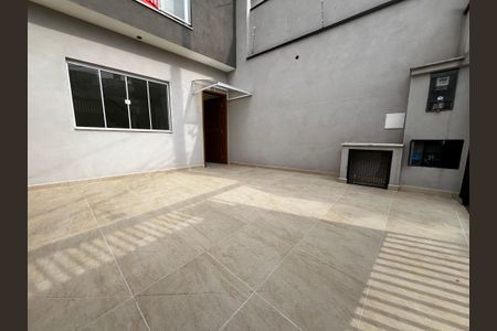 Casa à venda com 100m², 3 quartos e 2 vagasGaragem