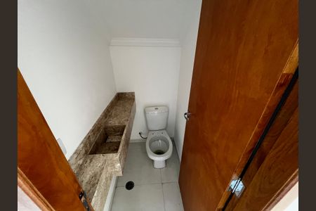 Casa à venda com 100m², 3 quartos e 2 vagasLavabo
