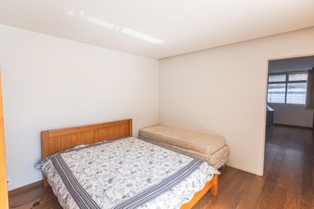 Apartamento à venda com 275m², 4 quartos e 3 vagasQuarto 4