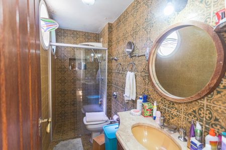 Apartamento à venda com 275m², 4 quartos e 3 vagasBanheiro da Suíte