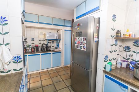 Apartamento à venda com 275m², 4 quartos e 3 vagasCozinha no 2° Pavimento