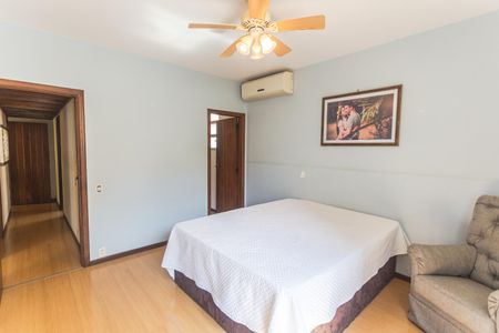 Apartamento à venda com 275m², 4 quartos e 3 vagasSuíte