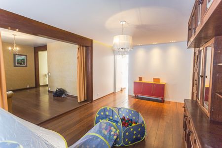 Apartamento à venda com 275m², 4 quartos e 3 vagasSala 1