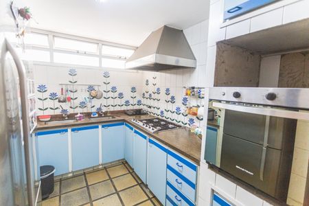 Apartamento à venda com 275m², 4 quartos e 3 vagasCozinha no 2° Pavimento