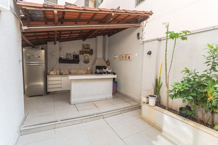 Apartamento à venda com 275m², 4 quartos e 3 vagasÁrea Privativa 2 - Churrasqueira