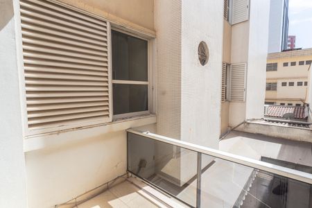 Apartamento à venda com 275m², 4 quartos e 3 vagasVaranda do Quarto 4