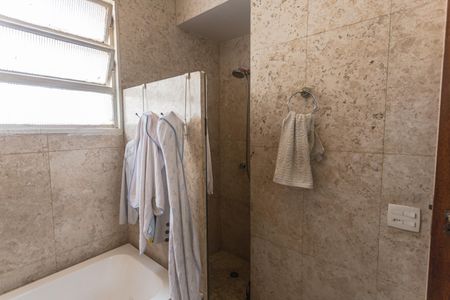 Apartamento à venda com 275m², 4 quartos e 3 vagasBanheiro Social