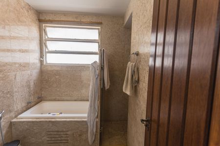 Apartamento à venda com 275m², 4 quartos e 3 vagasBanheiro Social