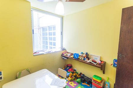 Apartamento à venda com 275m², 4 quartos e 3 vagasQuarto 6 no 2° Pavimento