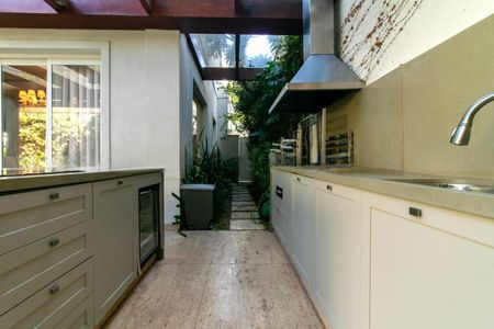 Casa de Condomínio à venda com 4 quartos, 587m² em Morumbi, São Paulo