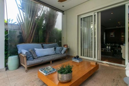 Casa de Condomínio à venda com 4 quartos, 587m² em Morumbi, São Paulo