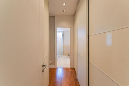 Apartamento à venda com 151m², 2 quartos e 3 vagas