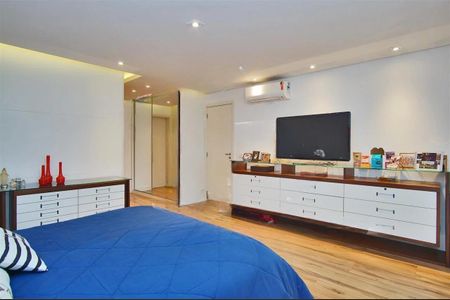 Apartamento à venda com 4 quartos, 335m² em Moema, São Paulo