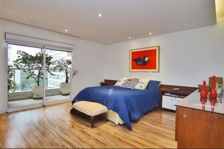 Apartamento à venda com 4 quartos, 335m² em Moema, São Paulo