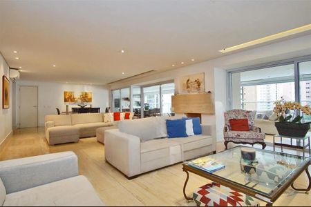 Apartamento à venda com 4 quartos, 335m² em Moema, São Paulo