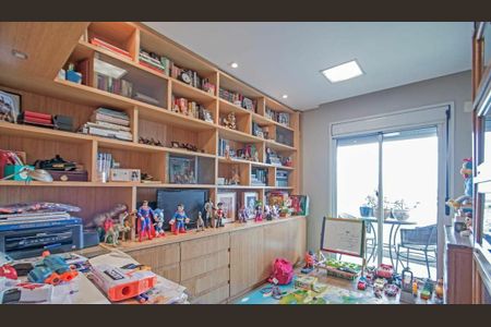 Apartamento à venda com 220m², 4 quartos e 3 vagas
