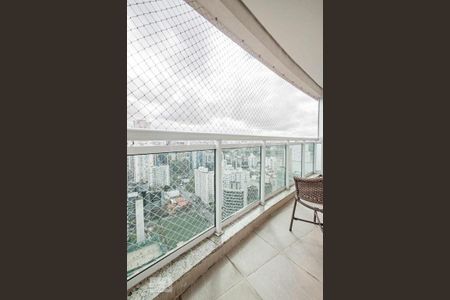 Apartamento à venda com 220m², 4 quartos e 3 vagas