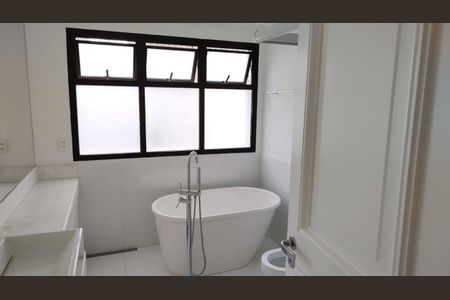 Apartamento à venda com 257m², 4 quartos e 3 vagas