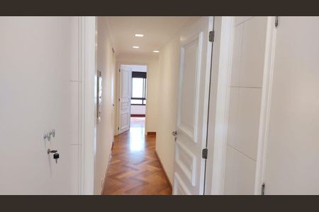 Apartamento à venda com 257m², 4 quartos e 3 vagas