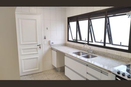 Apartamento à venda com 257m², 4 quartos e 3 vagas