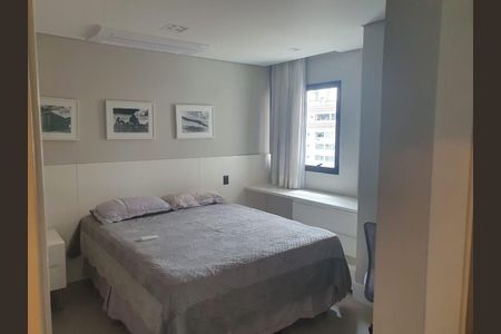 Apartamento à venda com 2 quartos, 180m² em Cerqueira César, São Paulo