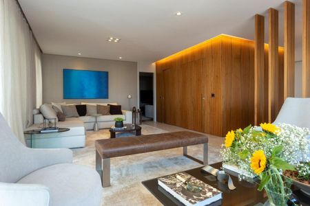 Apartamento à venda com 225m², 3 quartos e 4 vagas