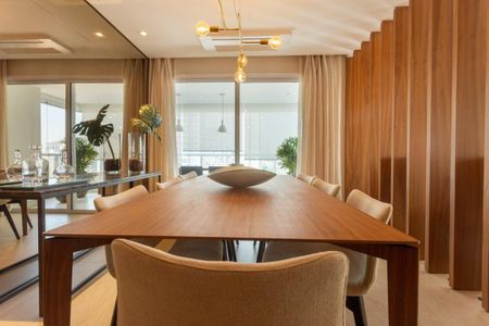 Apartamento à venda com 225m², 3 quartos e 4 vagas