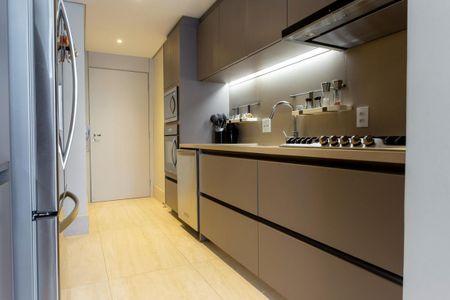 Apartamento à venda com 225m², 3 quartos e 4 vagas