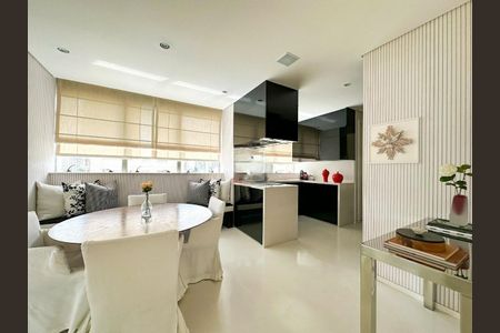 Apartamento à venda com 3 quartos, 340m² em Vila Mariana, São Paulo