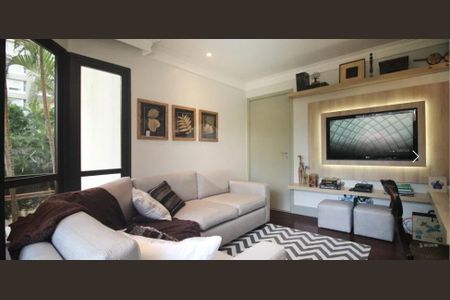 Apartamento à venda com 3 quartos, 178m² em Moema, São Paulo