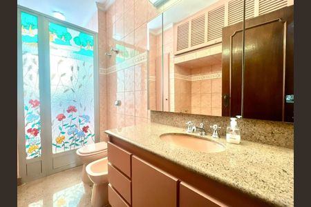 Apartamento à venda com 249m², 4 quartos e 2 vagas