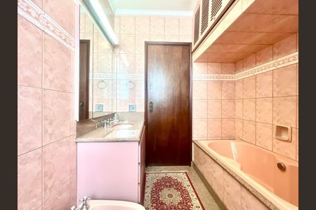 Apartamento à venda com 249m², 4 quartos e 2 vagas