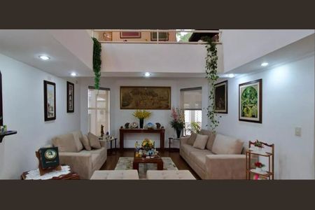 Casa à venda com 4 quartos, 288m² em Vila Sonia, São Paulo