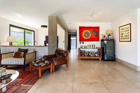 Casa à venda com 4 quartos, 496m² em Alto de Pinheiros, São Paulo