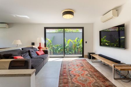 Casa à venda com 4 quartos, 496m² em Alto de Pinheiros, São Paulo