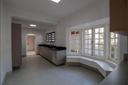 Casa à venda com 200m², 3 quartos e 2 vagas