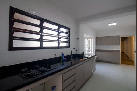 Casa à venda com 3 quartos, 200m² em Brooklin, São Paulo