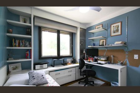 Apartamento à venda com 130m², 4 quartos e 2 vagas