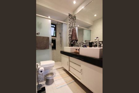 Apartamento à venda com 130m², 4 quartos e 2 vagas