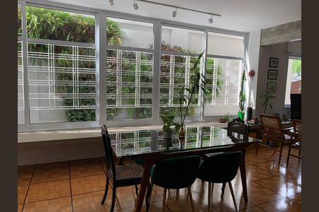 Apartamento à venda com 158m², 2 quartos e 1 vaga