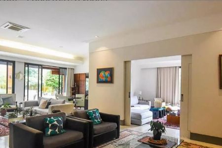 Casa à venda com 4 quartos, 920m² em Jardim Guedala, São Paulo