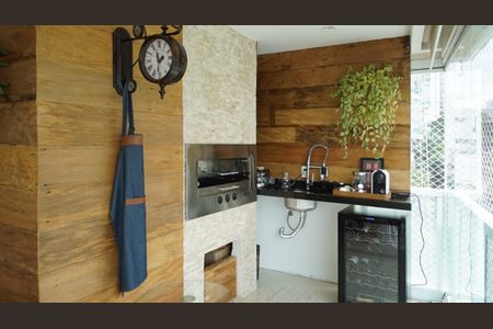 Apartamento para alugar com 210m², 3 quartos e 3 vagas